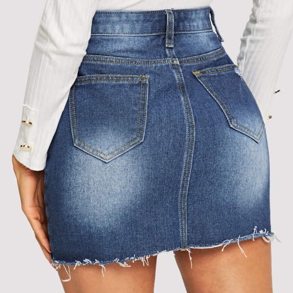 denim distressed frayed hem mini skirt dark wash - Picture 3 of 3